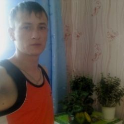 Молодой парень ищет девушку в Новокузнецке для жарких свиданий